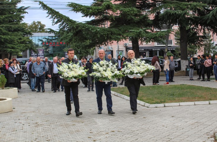 The Governor of Shida Kartli honored the memory of those who were killed in the war 