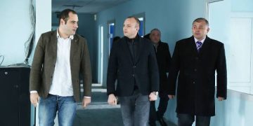 ინფრასტრუქტურის მინისტრი ტყვიავში სამედიცინო ცენტრის მშენებლობის მიმდინარეობას გაეცნო