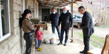 საოკუპაციო ხაზთან მცხოვრებ ოჯახებს სასურსათი პაკეტები გადაეცათ