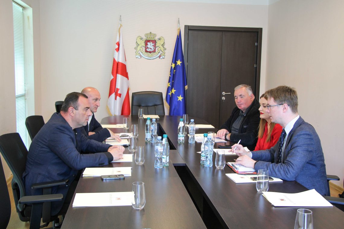 შიდა ქართლის მუნიციპალიტეტების ადგილობრივი თვითმმართველობის ორგანოებთან ურთიერთობის სამსახური