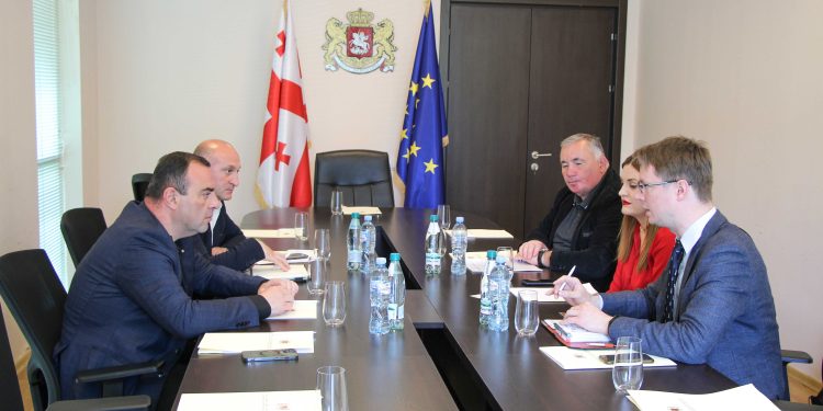 შიდა ქართლის მუნიციპალიტეტების ადგილობრივი თვითმმართველობის ორგანოებთან ურთიერთობის სამსახური