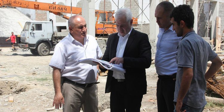 კასპში დაწყებულია სპორტული კომპლექსის მშენებლობა–რეაბილიტაცია