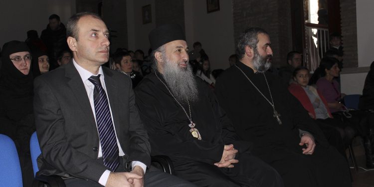 საშობაო ფესტივალ ,,გენეთლიას’’ ღირსი მამა გიორგი მთაწმინდელის გორის გიმნაზიამ უმასპინძლა