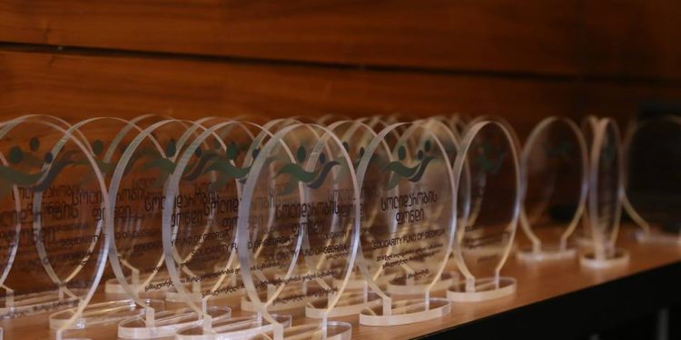 გუბერნატორის მოადგილე სოლიდარობის ფონდის 2014 წლის საქმიანობის ანგარიშის პრეზენტაციას დაესწრო