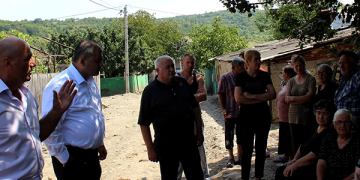 იოსებ ოქრომელიძე გამყოფი ხაზის სოფელ ჭვრინისის მოსახლეობას შეხვდა