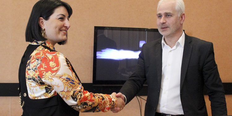 მხარის რწმუნებული ენერგოომბუდსმენს შეხვდა