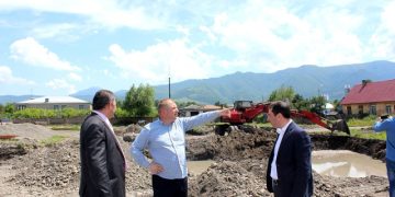 იოსებ ოქრომელიძე ხაშურის სპორტ კომპლექსის მიმდინარე სამუშაოებს გაეცნო