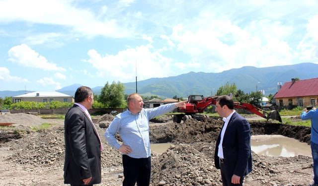 იოსებ ოქრომელიძე ხაშურის სპორტ კომპლექსის მიმდინარე სამუშაოებს გაეცნო