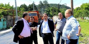 სურამში საკურორტო ზონასთან არსებული 600 მეტრიანი საგზაო მონაკვეთის მოასფალტება მიმდინარეობს