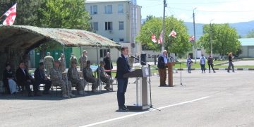 რწმუნებულმა ქვეითი ბრიგადის სამხედროებს 26 მაისი მიულოცა