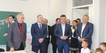 ხაშურის მუნიციპალიტეტის სოფელ ფლევში ახალი საჯარო სკოლა გაიხსნა
