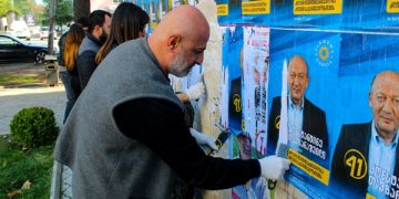 გორის ქუჩები საარჩევნო პლაკატებისგან დაასუფთავეს