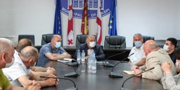 ვალერიან მჭედლიძემ საქმიანობა მუნიციპალიტეტების წარმომადგენლებთან სამუშაო შეხვედრებით დაიწყო