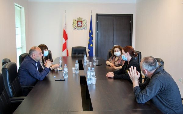 შიდა ქართლის რწმუნებული რეგიონის რესურსცენტრების წარმომადგენლებს შეხვდა