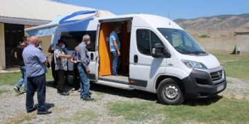 მობილური ჯგუფების მიერ შიდა ქართლის რეგიონში მოსახლეობის ვაქცინაცია დაიწყო