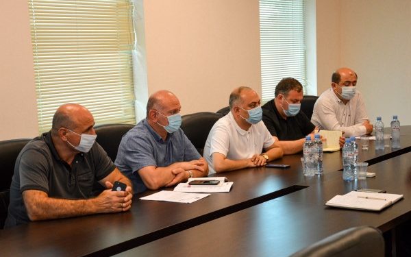 შიდა ქართლის სამხარეო ადმინისტრაციაში მელიორაციის საკითხებზე სამუშაო შეხვედრა გაიმართა