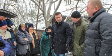 ხელისუფლების წარმომადგენლები გამყოფი ხაზისპირა სოფელ ჩორჩანას მოსახლეობას შეხვდა