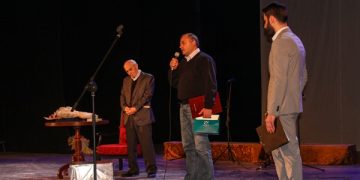 ერისთავის თეატრში ვანო ჩხიკვაძის შემოქმედებითი საღამო გაიმართა