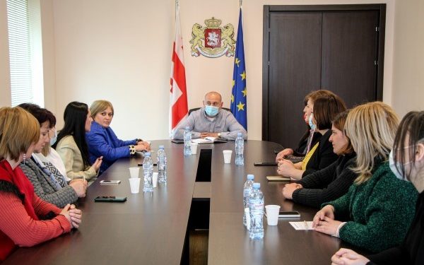სამხარეო ადმინისტრაციაში ქალთა საინიციატივო ჯგუფთან შეხვედრა გაიმართა