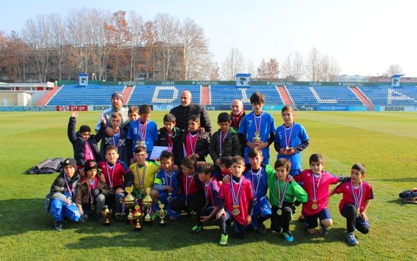 გორში ცნობილი ფეხბურთელების ხსოვნისადმი მიძღვნილი ტურნირი ჩატარდა