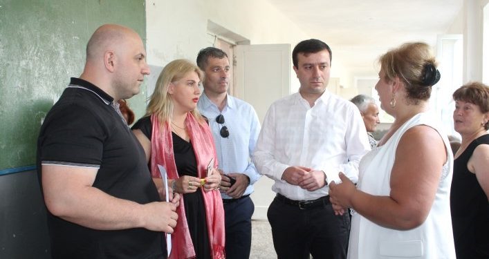 სოფელ ახრისში ადგილობრივ მოსახლეობას უფასო სამედიცინო გამოკვლევები ჩაუტარდათ