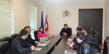 პოლონეთში სასწავლო ვიზიტიდან დაბრუნებულ ფერმერებს შიდა ქართლის რწმუნებული შეხვდა