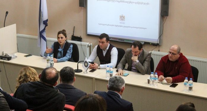 კასპის პროფესიული სასწავლებლის გახსნასთან დაკავშირებით შეხვედრა გაიმართა