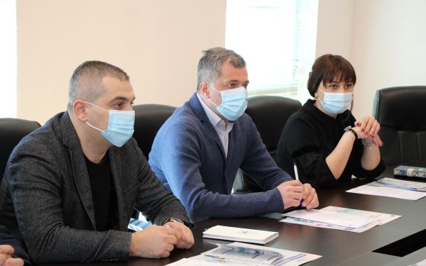 მხარის რწმუნებული ახალგაზრდობის სააგენტოს წარმომადგენლებს შეხვდა