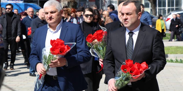 ლევან ხარაბაძემ 9 აპრილს დაღუპულთა ხსოვნას პატივი მიაგო