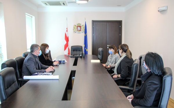 შიდა ქართლის სამხარეო ადმინისტრაციაში პროექტის „ისწავლე დასაქმებისთვის!“ პრეზენტაცია გაიმართა