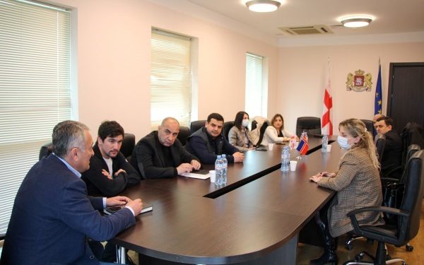 ფარმაცევტულ კომპანიებთან ურთიერთთანამშრომლობის მემორანდუმი გაფორმდა