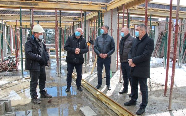 გორში, ანწუხელიძის ქუჩაზე საბავშვო ბაღი შენდება