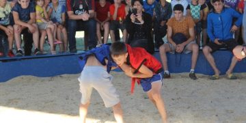 ვერხვების დევნილთა დასახლებაში ქართული ტრადიციული ჭიდაობის ტურნირი გაიმართა