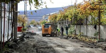 შარტავას ქუჩის სარეაბილიტაციო სამუშაოები მიმდინარეობს