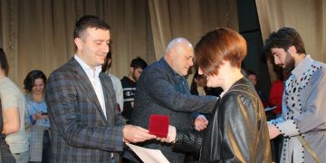 2017-2018 სასწავლო წლის წარჩინებულ კურსდამთავრებულებს ოქროსა და ვერცხლის მედლები გადაეცათ