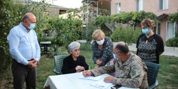 მოხუცთა თავშესაფრებში მცხოვრები პირების ვაქცინაცია მიმდინარეობს