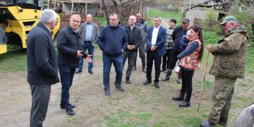 ლევან ხარაბაძე გორაკასა და ქვემოჭალის მოსახლეობას შეხვდა