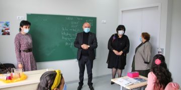 შიდა ქართლის რეგიონის საჯარო და კერძო სკოლებში სწავლა საკლასო ოთახებში განახლდა