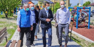 კარალეთის დევნილთა დასახლებაში დასასვენებელი სკვერი, სათამაშო მოედანი და სატრენაჟორო სივრცე მოეწყო