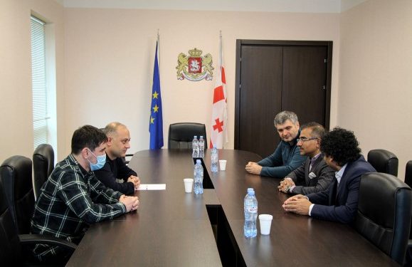 ვალერიან მჭედლიძემ სამხარეო ადმინისტრაციაში ინდოეთის რესპუბლიკის საგანგებო და სრულუფლებიან ელჩს უმასპინძლა