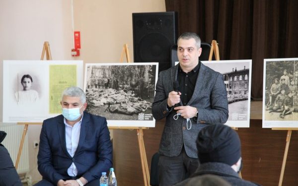 მამუკა საღარეიშვილი და თეა ახვლედიანი დევნილ და გამყოფი ხაზთან მცხოვრებ სტუდენტებს შეხვდნენ