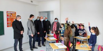 საოკუპაციო ხაზთან მდებარე სოფელ მეჯვრისხევში ახალი სკოლა გაიხსნა