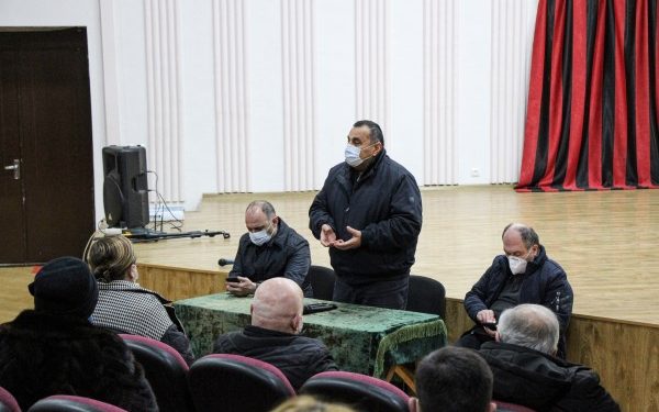 ვაქცინაციის კამპანიის ფარგლებში ხაშურის მოსახლეობასთან შეხვედრა გაიმართა