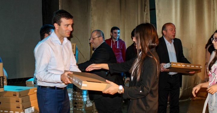 გიორგი ხოჯევანიშვილმა რეგიონის წარმატებულ მოსწავლეებს შეხვდა