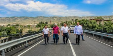 რწმუნებულმა კასპში მიმდინარე ინფრასტრუქტურული პროექტები მოინახულა