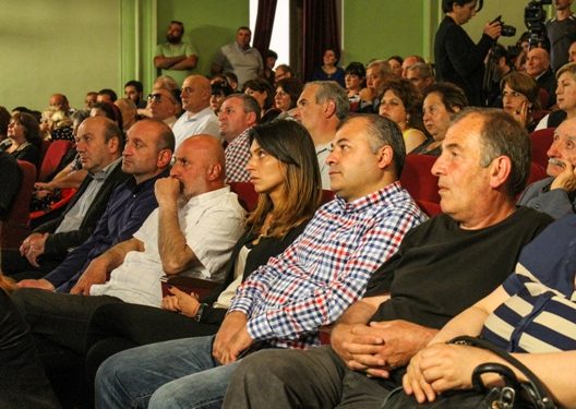 გორის მერმა საზოგადოებას ანგარიში წარუდგინა