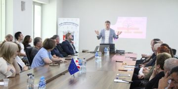 შიდა ქართლში მაღალმთიანი დასახლებების განვითარების 2024-2030 წლების სტრატეგიის შესახებ განხილვა მოეწყო