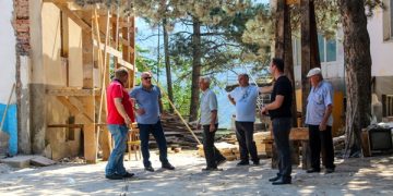 გუბერნატორის ხაშურის მუნიციპალიტეტში იმყოფებოდა