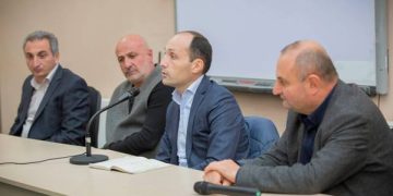 ლევან დავითაშვილი შიდა ქართლში ფერმერებს შეხვდა