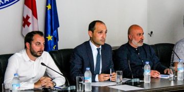 ლევან დავითაშვილი კასპში ფერმერებს შეხვდა